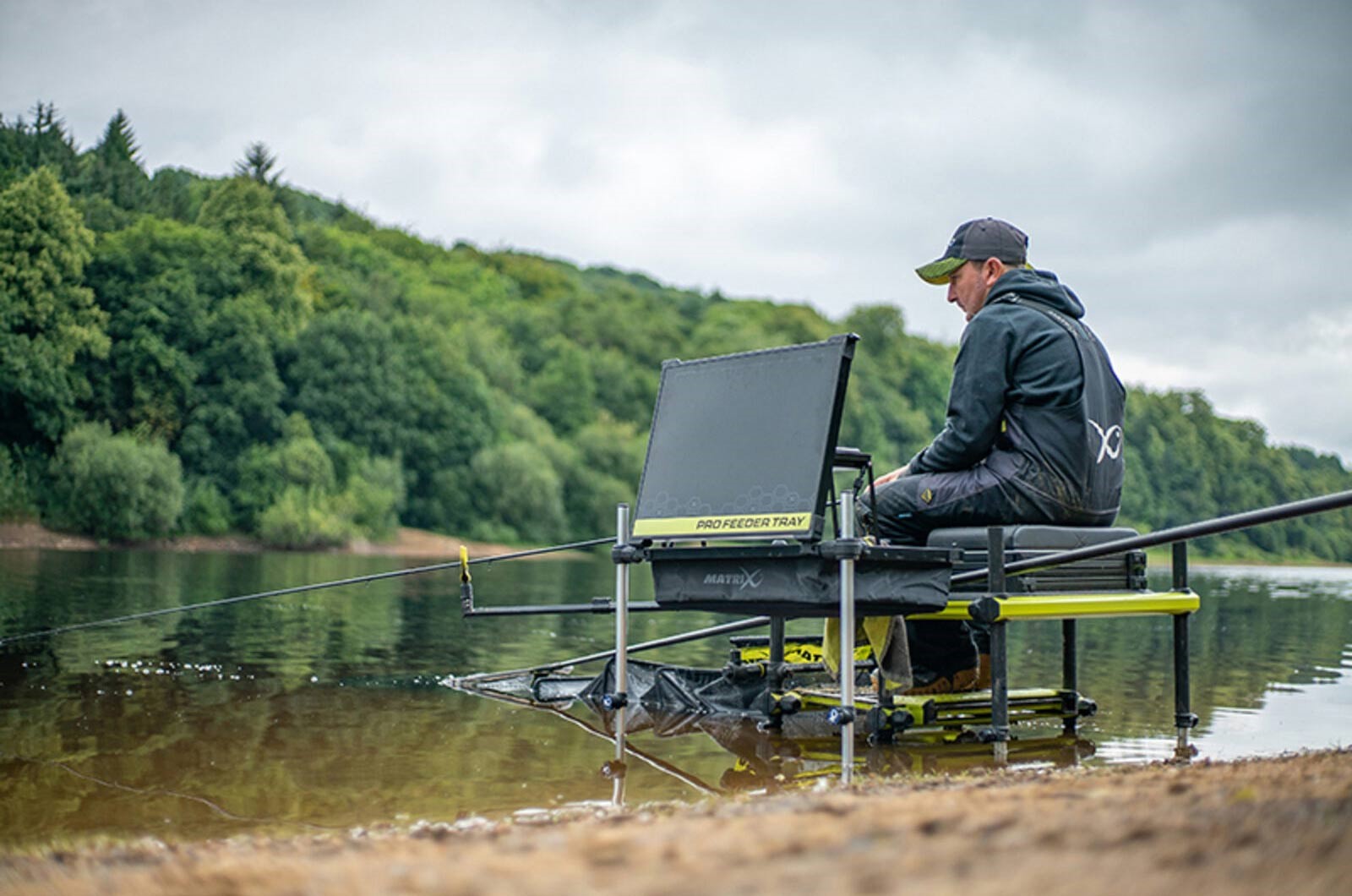 Matrix Pro feeder tray